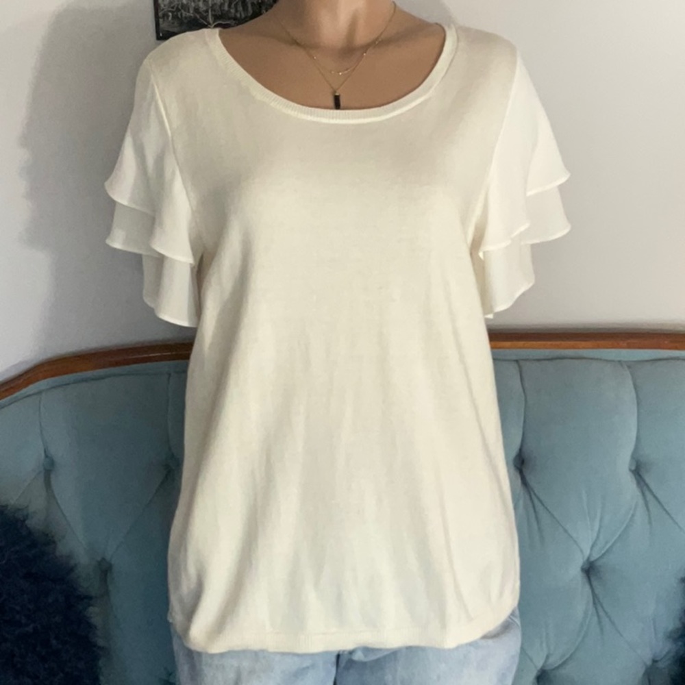 Cute light weight loft sweater